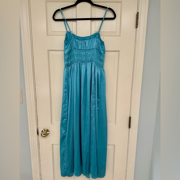 Abercrombie Smocked Bodice Satin Maxi Dress - Picture 4 of 7